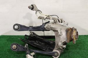 BMW serie 7 G70 Mozzo fusello posteriore sinistro