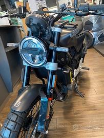 Husqvarna Svartpilen 401 ABS