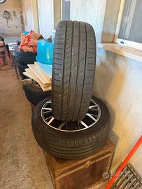 2 gomme da 235/45 R19