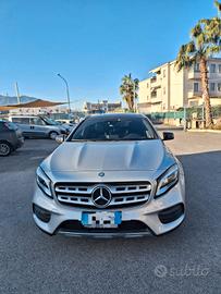 Mercedes Benz GLA 200 d 4 Matic Premium AMG