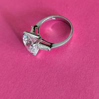 Anello d'argento e altri oggetti in argento 