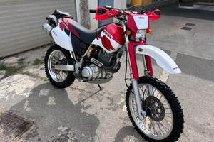 Yamaha ttr 600 r belgarda perfetta