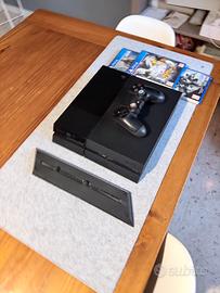 PlayStation 4 500 GB + Giochi e accessorio