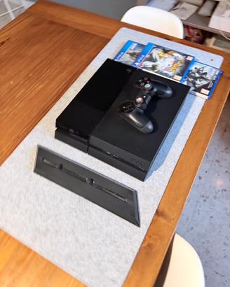 PlayStation 4 500 GB + Giochi e accessorio