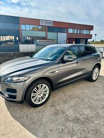 Jaguar F-PACE 2.0 D 180 CV del 2017