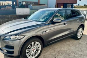 Jaguar F-PACE 2.0 D 180 CV del 2017