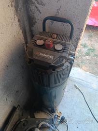 Compressore Parkside verticale 50 L da riparare
