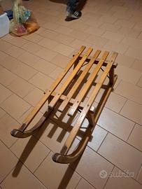 Slittino in legno vintage