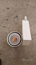 faretto led bianco per binario