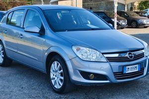 Opel Astra 1.6 16V VVT 5 porte Cosmo
