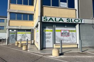 NEGOZIO A VIGASIO