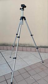 Treppiede Manfrotto 190 con testa Manfrotto 056