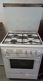 Cucina Smeg 4 fuochi