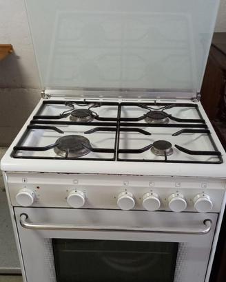 Cucina Smeg 4 fuochi