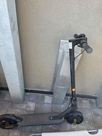 Monopattino elettrico XIAOMI