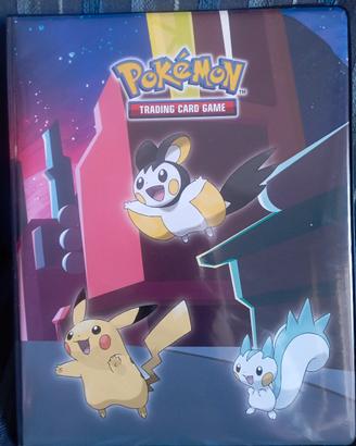 lotto +250 carte Pokemon più due raccoglitori 