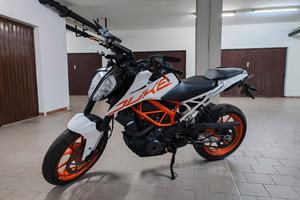 KTM Duke 390 
