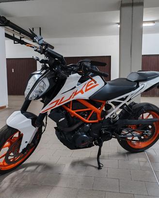 KTM Duke 390 