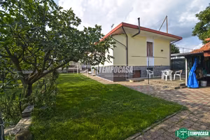 SOLUZIONE INDIPENDENTE CON GIARDINO PRIVATO