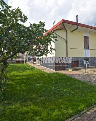 SOLUZIONE INDIPENDENTE CON GIARDINO PRIVATO