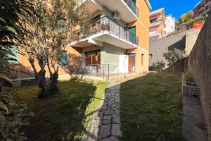 Appartamento con giardino a 50 mt dal mare