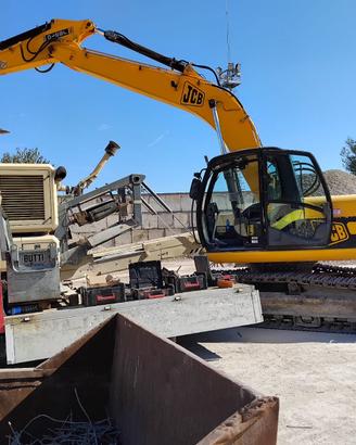 escavatore jcb 210 del 2008