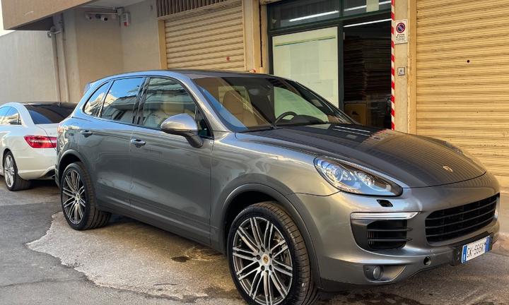 Porsche Cayenne 3.0 diesel