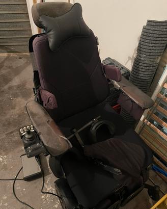 Carrozzina elettrica permobil