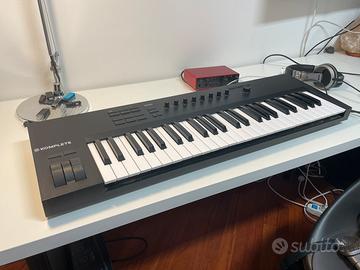 KOMPLETE KONTROL A49