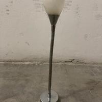 Lampada da parete snodabile in acciaio