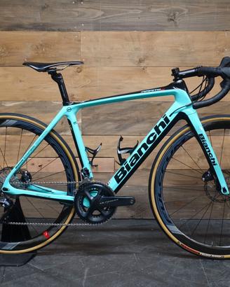 Road Bike Bianchi Infinito Tg. 53 - Usata