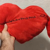 cuscino forma di cuore ❤️ con la scritta Mamma 