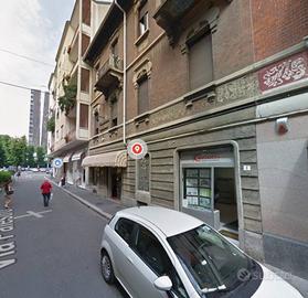 Ufficio a Legnano, via Palestro 10, 2 locali