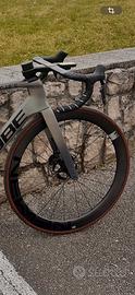 Ruota anteriore NEWMEN Advanced R 50 Streem