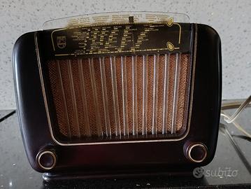 Radio d epoca Philips in bachelite 