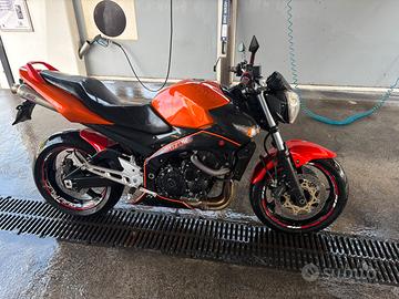 Suzuki GSR 600