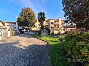 4 LOCALI A STRAMBINO