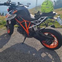 KTM 1290 super duke  2019 