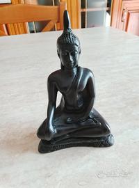 statuina Buddha 