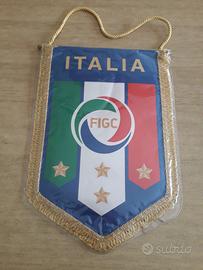 Gagliardetto Italia calcio + brochure +distinte