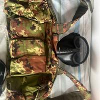 Tuta mimetica combattimento