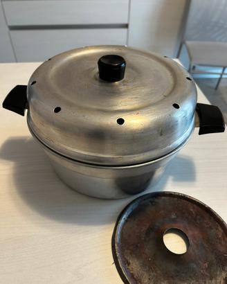 Fornetto vintage in alluminio per ciambella