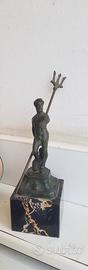 Statuetta in bronzo Nettuno