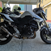 Suzuki Gsr 750