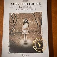 Libro Mrs. Peregrine e la casa dei ragazzi special