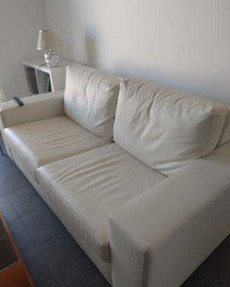 Divano Ikea ecopelle SOLO OGGI