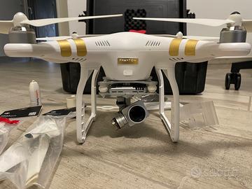 drone DJI Phantom 3 Professional 4K valigia e acc.
