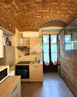 MONOLOCALE A TORINO