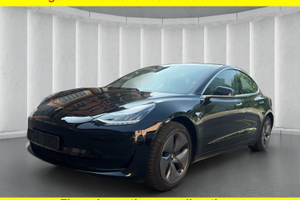 Automobile elettrica tesla