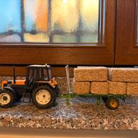 Trattore renaul 155/54 + rimorchio + balle